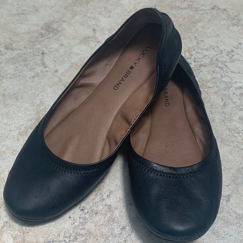 Lucky Brand Emmie Flat